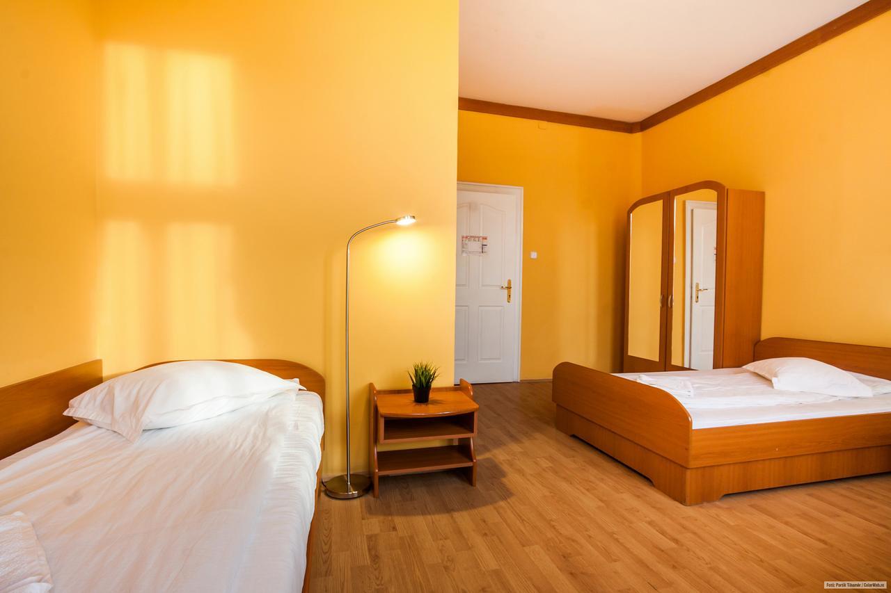 Szilagyi Hotel&Restaurant Gheorgheni  ภายนอก รูปภาพ