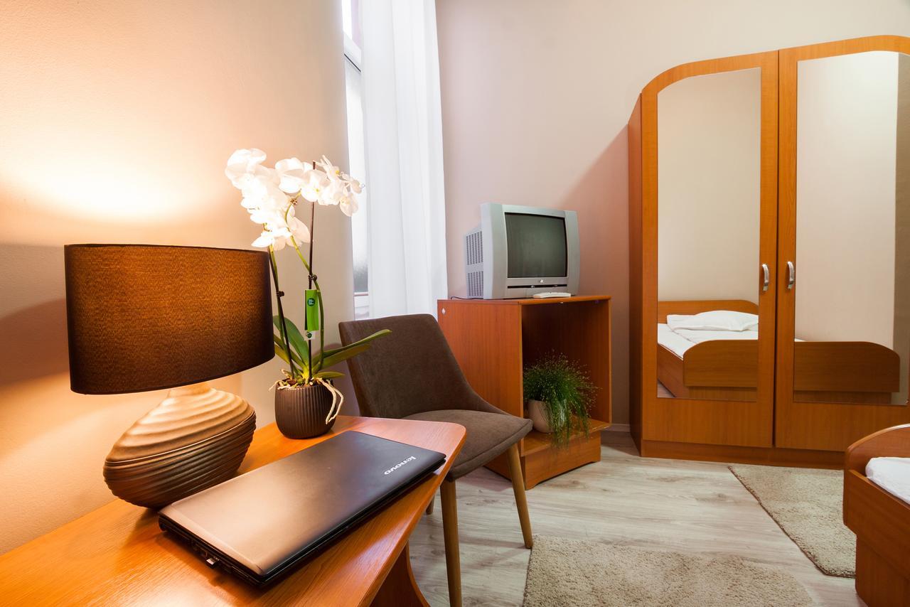 Szilagyi Hotel&Restaurant Gheorgheni  ภายนอก รูปภาพ